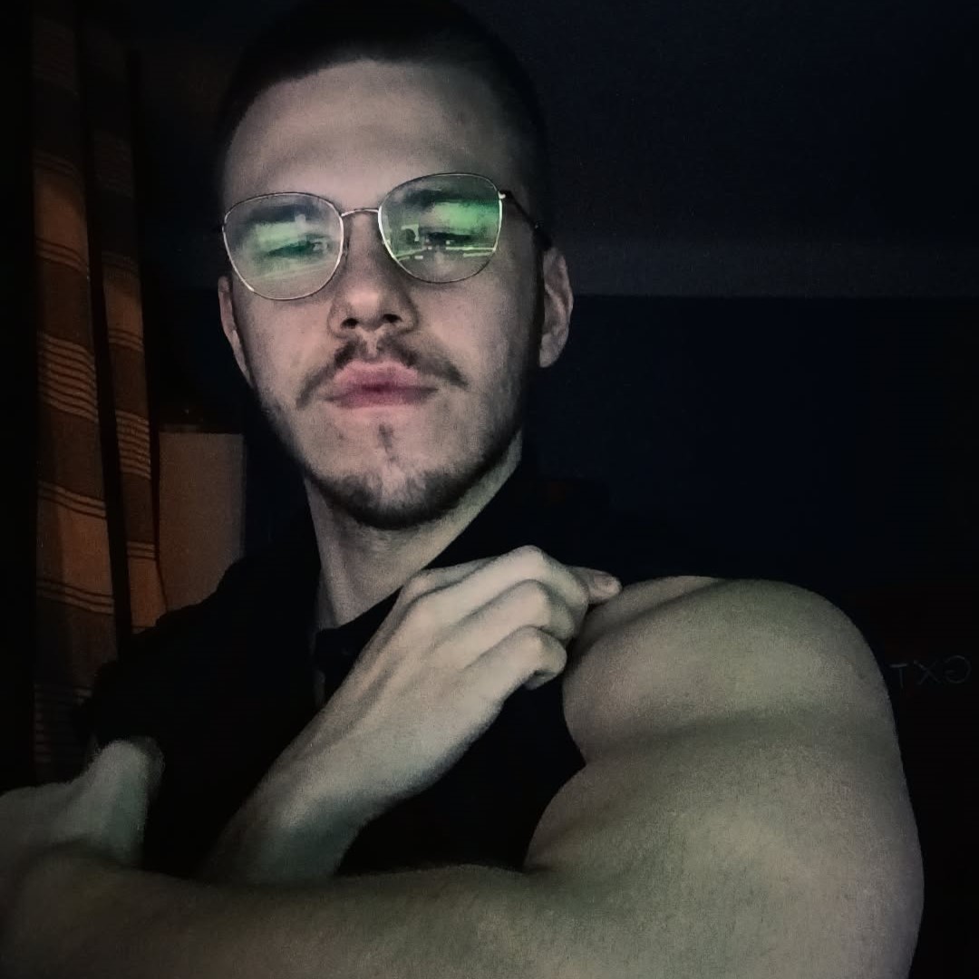 Szymon Grzelak - Full Stack Developer